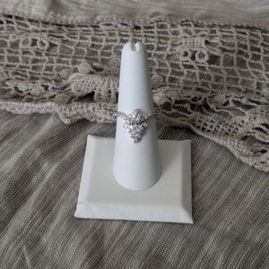 Elegant Silver Ring with Crystal Accents